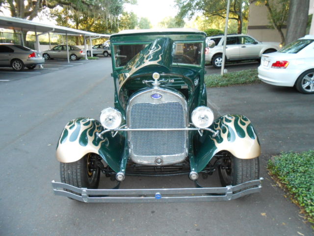 1928 Ford Model A (Green/Black)
