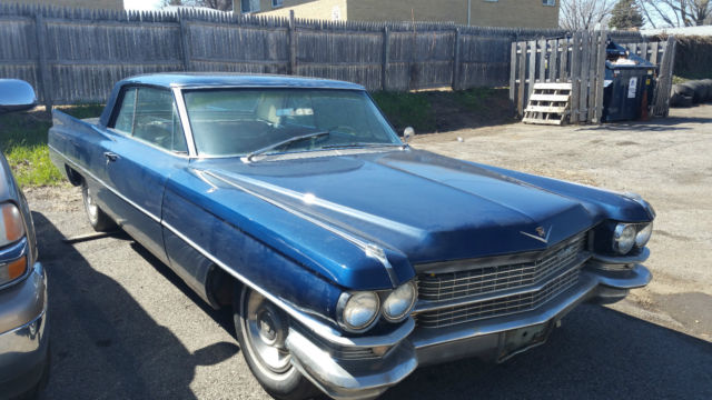 1963 Cadillac DeVille (Blue/Red)