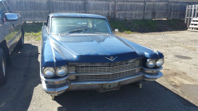 1963 Cadillac DeVille (Blue/Red)