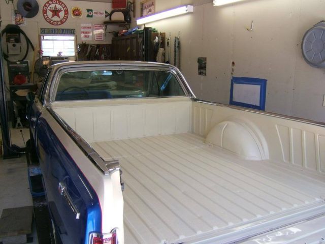 1964 Chevrolet El Camino (Blue & Beige/2 tone blue & beige)