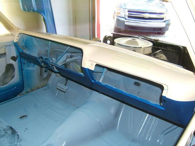 1964 Chevrolet El Camino (Blue & Beige/2 tone blue & beige)