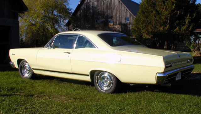 1966 Mercury Comet (Jamajcan Yellow/Black)