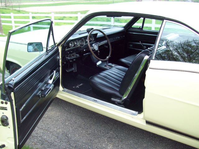 1966 Mercury Comet (Jamajcan Yellow/Black)