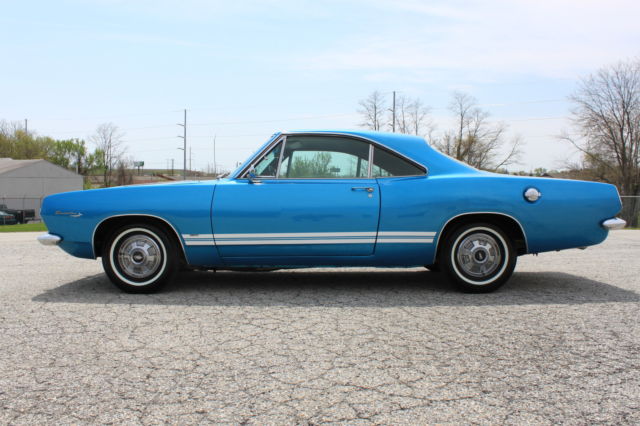 1967 Plymouth Barracuda (Blue/White)