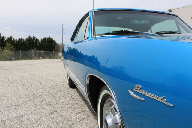 1967 Plymouth Barracuda (Blue/White)