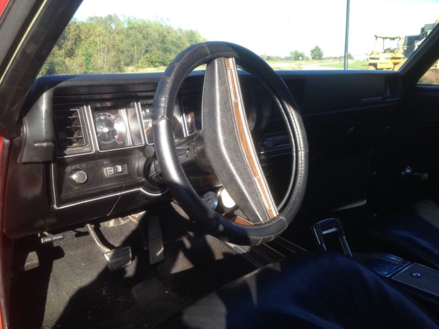 1971 Buick Skylark (red and black/Black)