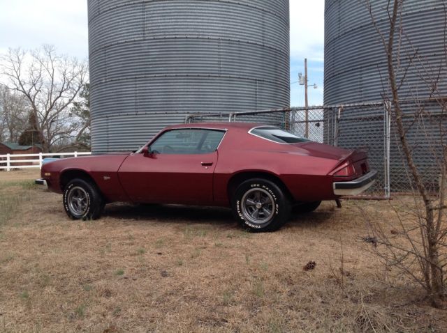 1974 Chevrolet Camaro (Cardinal Red/Red)