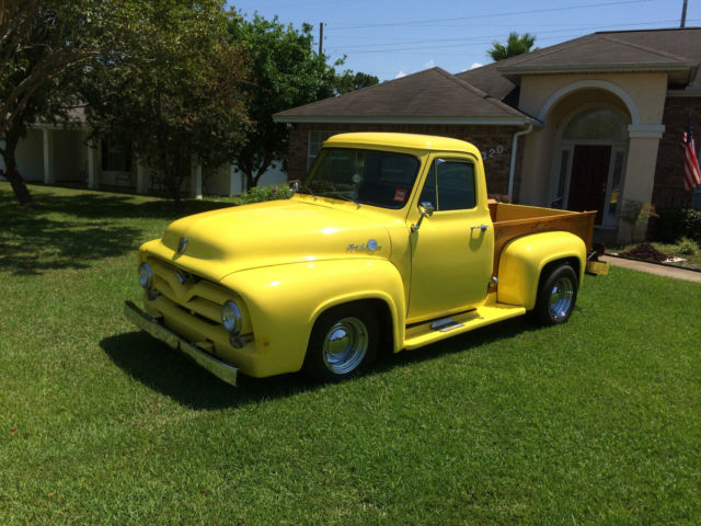 1955 Ford F-100 (Yellow/Black)