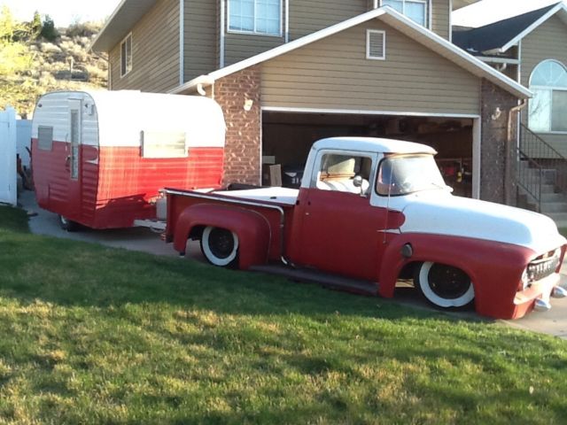 1956 Ford F-100 (Red/Red)