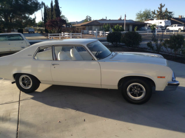 1974 Chevrolet Nova (White/White)