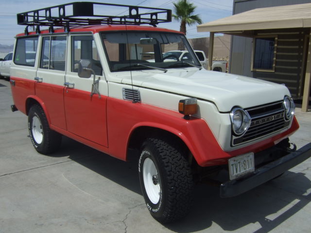 1976 Toyota Land Cruiser (Original color/tri 265/EA12 two tone red and white/Tan)