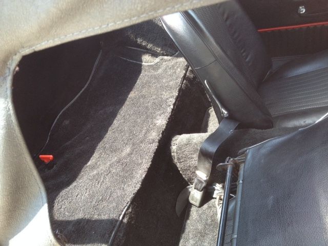 1971 MG MGB (Red/Black)