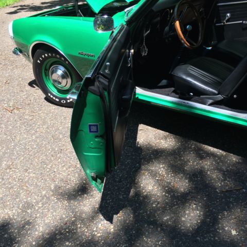 1968 Chevrolet Camaro (Green/Black)
