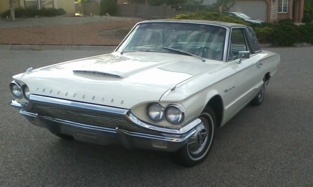 1964 Ford Thunderbird (Wimbledon White/Torquiose)
