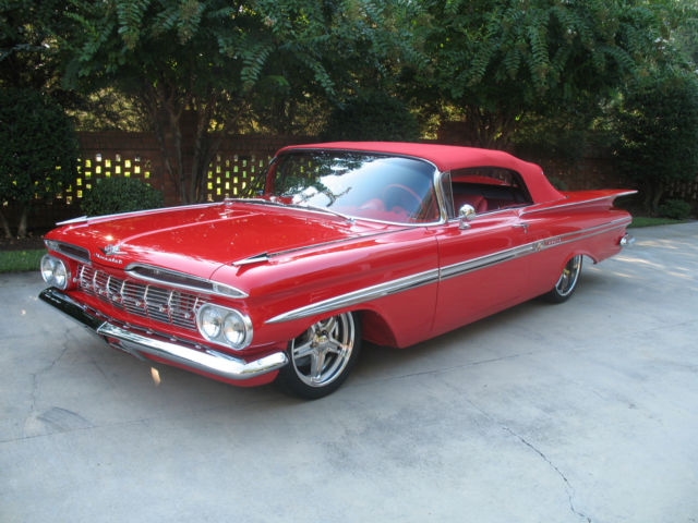1959 Chevrolet Bel Air/150/210 (Red/Red)