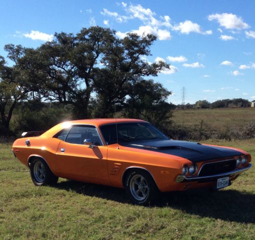 1973 Dodge Challenger (Orange/Black)