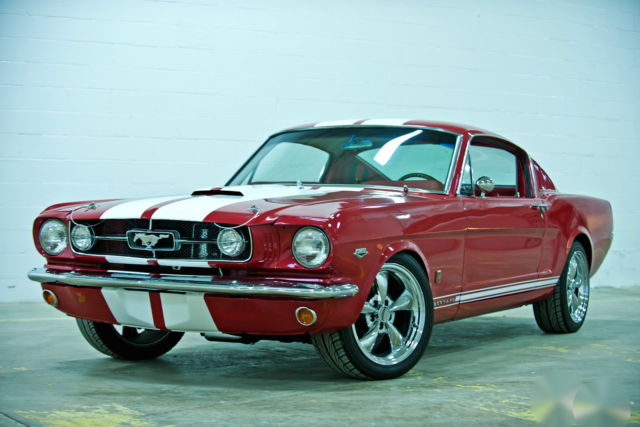 1965 Ford Mustang (Red/Red)