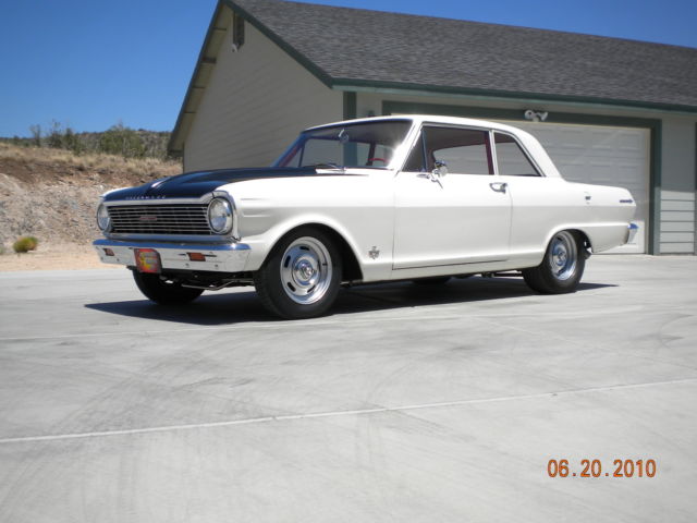 1965 Chevrolet Nova (White/Red)