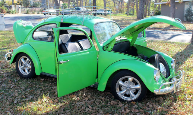 1966 Volkswagen Beetle - Classic (Green/Black)