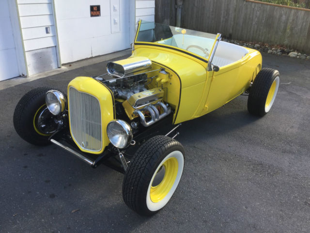 1929 Ford Model A (Yellow/White)