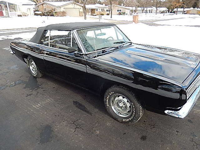 1967 Plymouth Barracuda (Black/Black)