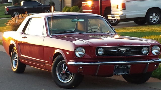1966 Ford Mustang (Color Code T Candyapple Red/Black)