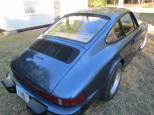 1976 Porsche 911 (Blue/Green/Beige Leather)