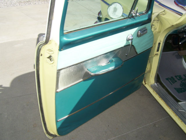 1955 Dodge Lancer (YELLOW/WHITE/GREEN)