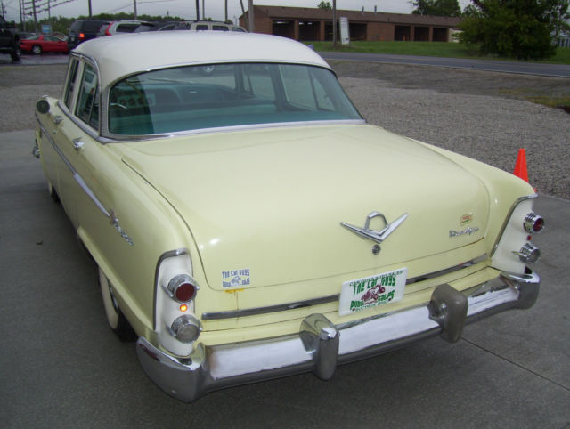 1955 Dodge Lancer (YELLOW/WHITE/GREEN)