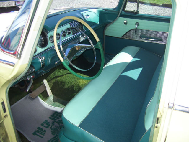 1955 Dodge Lancer (YELLOW/WHITE/GREEN)