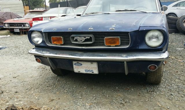 1966 Ford Mustang (Blue/Blue)