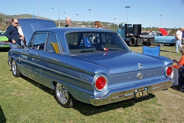 1963 Ford Falcon (Silver Blue Metallic/Silver Gray)