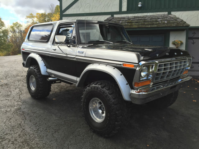 1978 Ford Bronco (Black/Black)