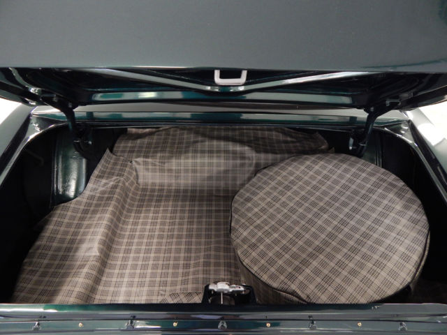 1968 Ford Mustang (Green/Black)