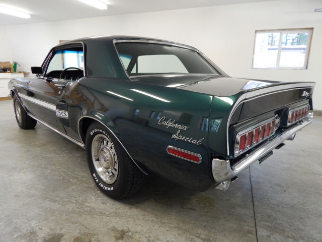 1968 Ford Mustang (Green/Black)