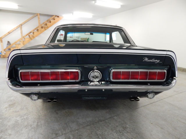 1968 Ford Mustang (Green/Black)