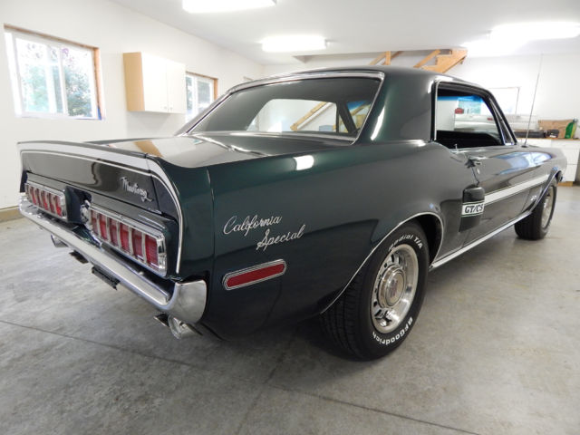 1968 Ford Mustang (Green/Black)