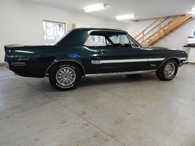 1968 Ford Mustang (Green/Black)
