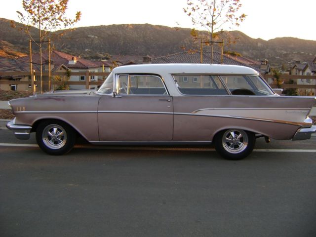 1957 Chevrolet Nomad (Dusk Rose/Black and Silver)