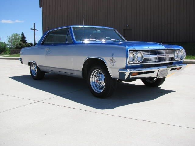 1965 Chevrolet Chevelle (Silver/Blue)