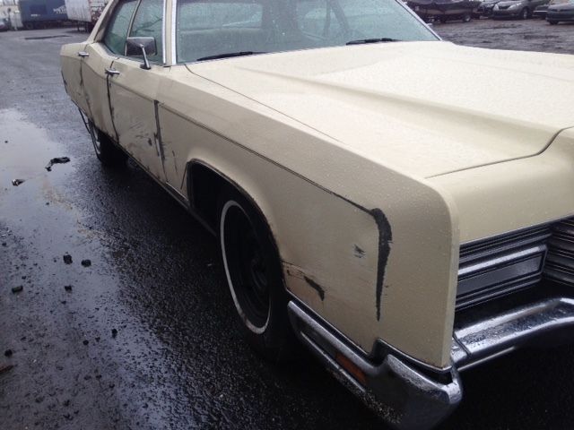 1970 Lincoln Continental (White/Gold)