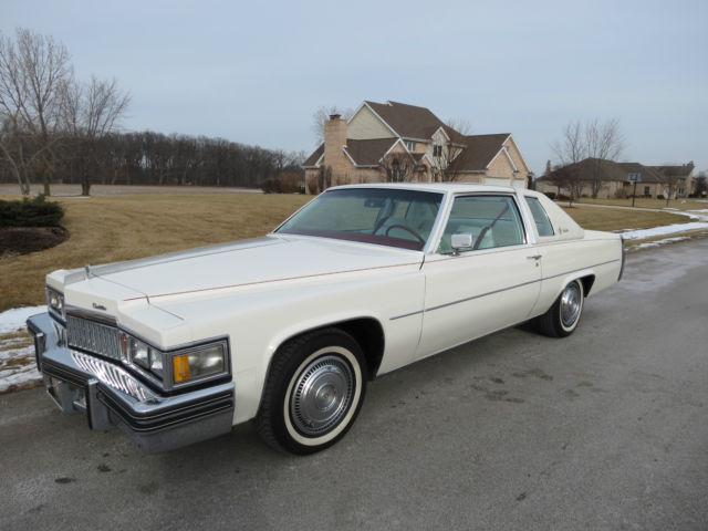 1978 Cadillac DeVille (White/White)