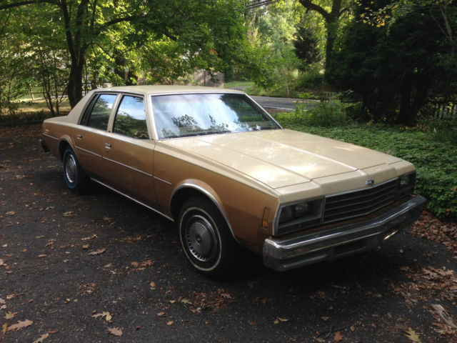 1978 Chevrolet Impala (Gold/Tan/Camel)