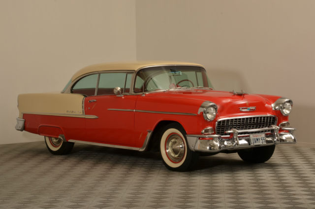 1955 Chevrolet Bel Air/150/210 (Shoreline Beige/Gypsy Red/Red/Cream)