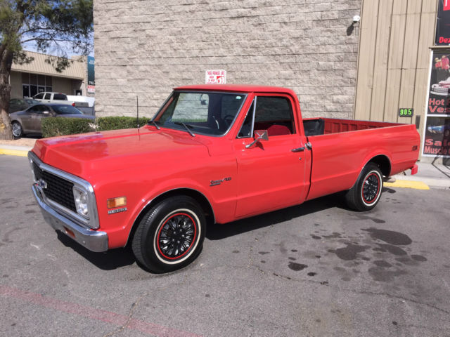 1971 Chevrolet C-10 (Red/Red)