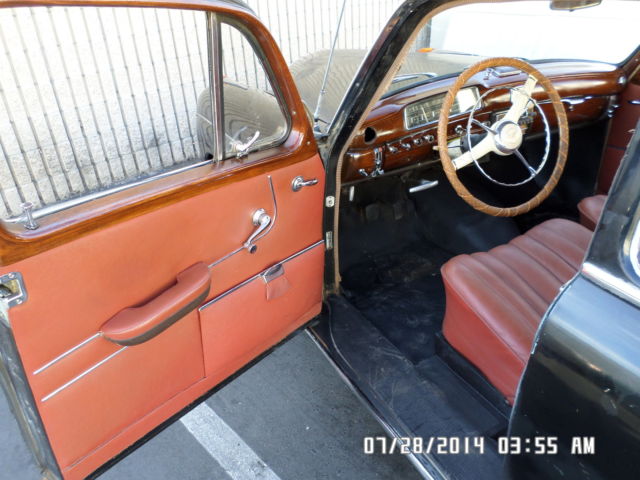 1959 Mercedes-Benz 200-Series (Black/Red)