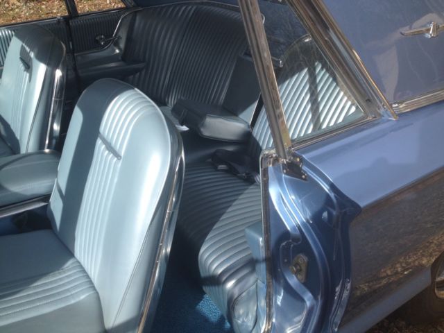 1964 Ford Thunderbird (marina blue/light blue)