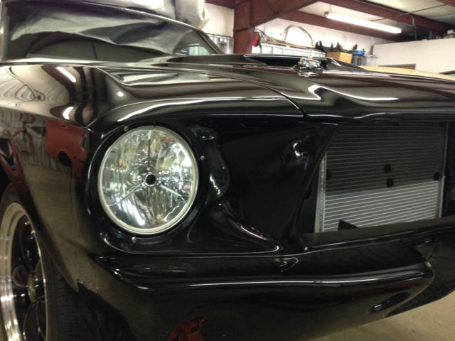 1967 Ford Mustang (Black/Black)