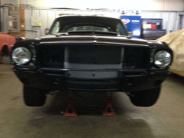 1967 Ford Mustang (Black/Black)