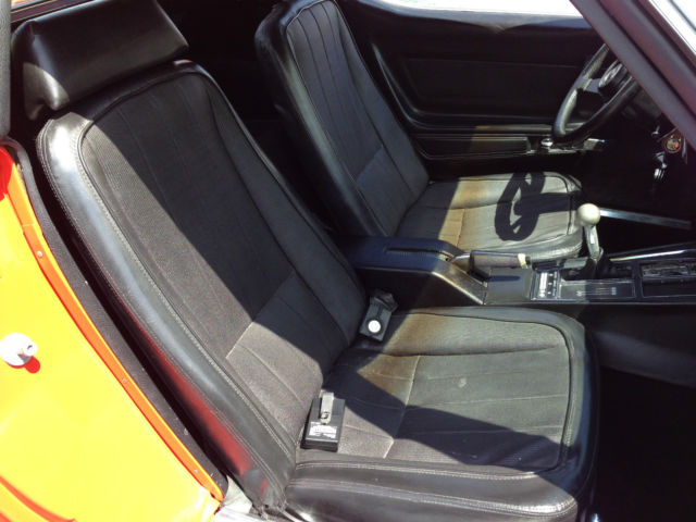 1969 Chevrolet Corvette (Red/Black)